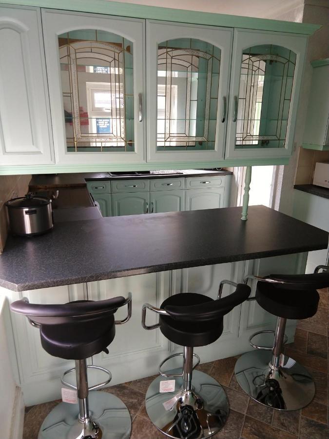 Napier Town House - Self Catering - Guesthouse Style - Twin And Double Rooms Workington Kültér fotó